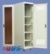 Tủ mạng, Tủ Rack (Rack Cabinet 19”) USS RACK 42U d600 sâu 600mm Cửa lưới