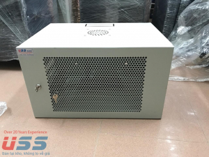 Tủ mạng, Tủ Rack 6U-D600 – USS rack Màu ghi có bánh xe để sàn 